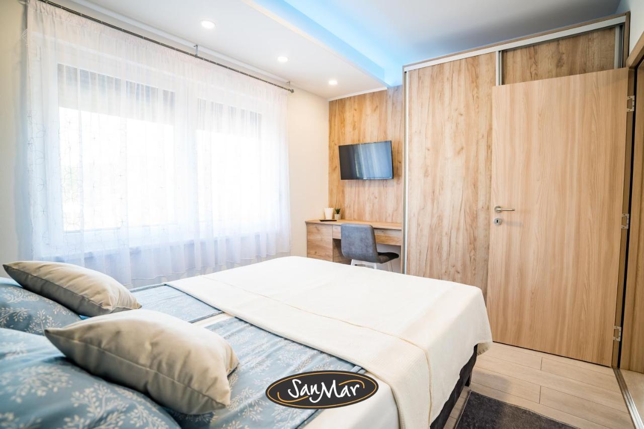 San-Mar Apartments Тузла Екстериор снимка