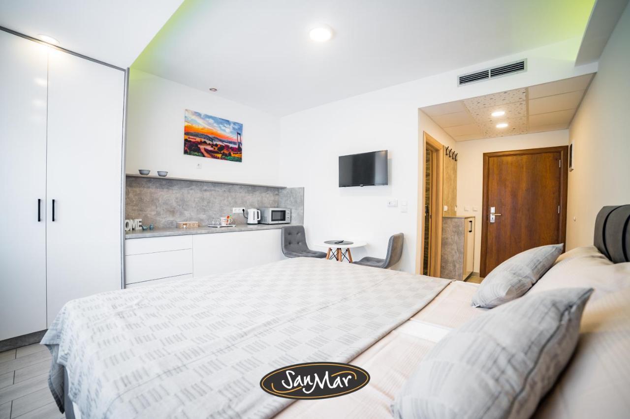 San-Mar Apartments Тузла Екстериор снимка