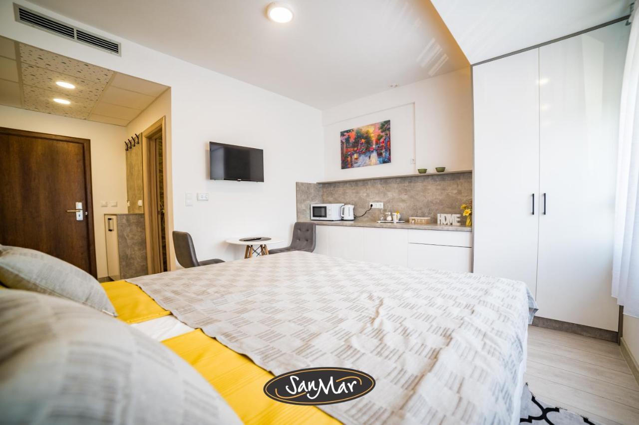 San-Mar Apartments Тузла Екстериор снимка