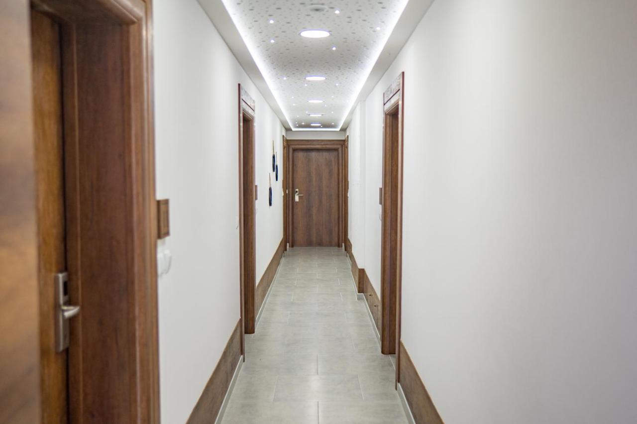 San-Mar Apartments Тузла Екстериор снимка