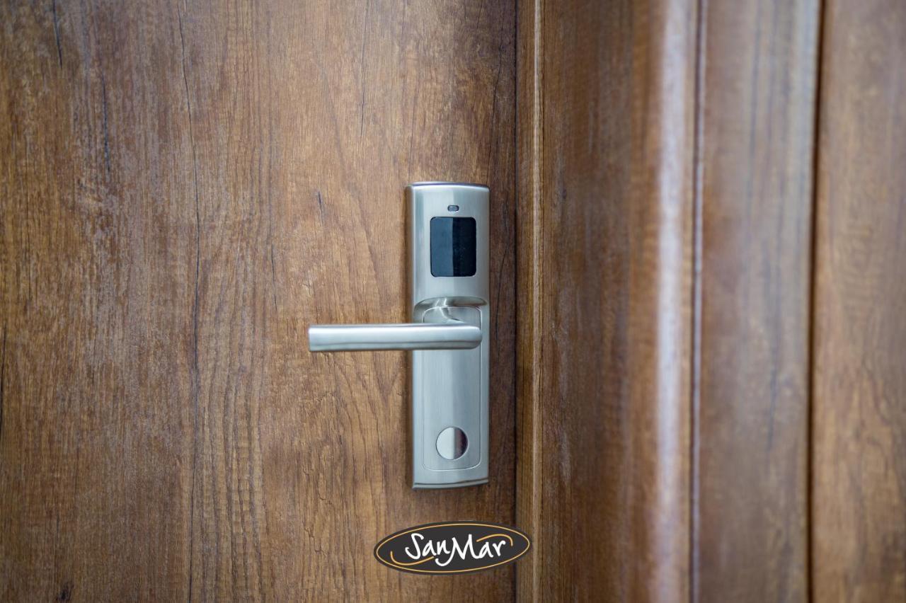 San-Mar Apartments Тузла Екстериор снимка