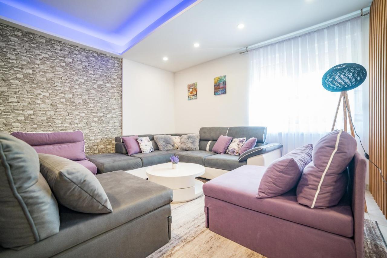 San-Mar Apartments Тузла Екстериор снимка