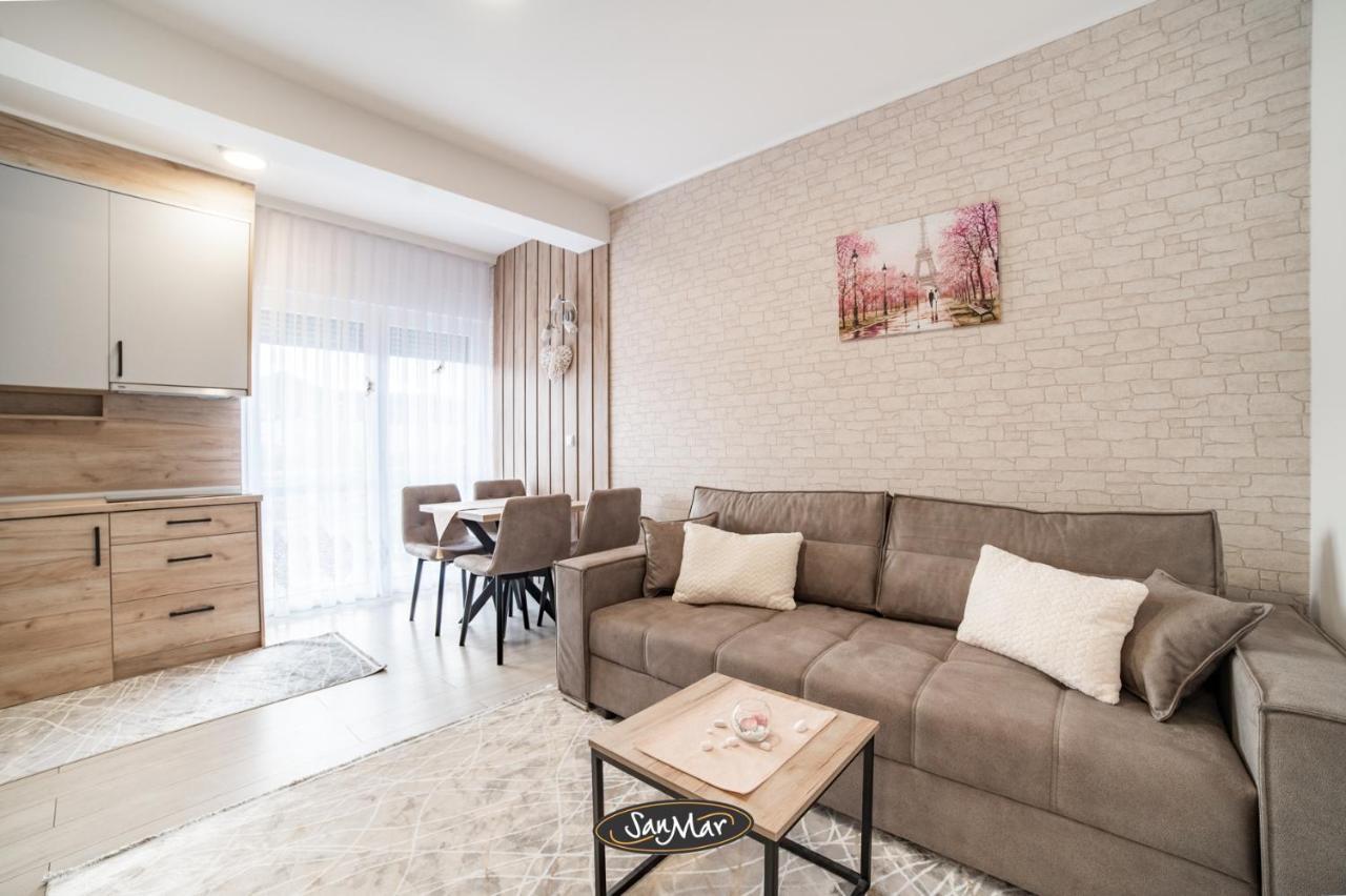 San-Mar Apartments Тузла Екстериор снимка